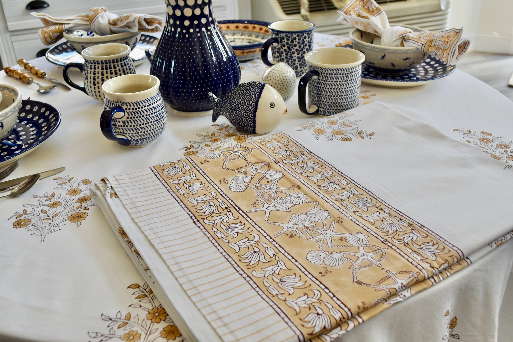 Brewster Tablecloth - Coastal Brahmin